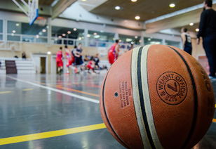 kaiyun sports app-篮球运动员专项体能训练科学周期设计与应用研究，篮球运动体能训练主要内容